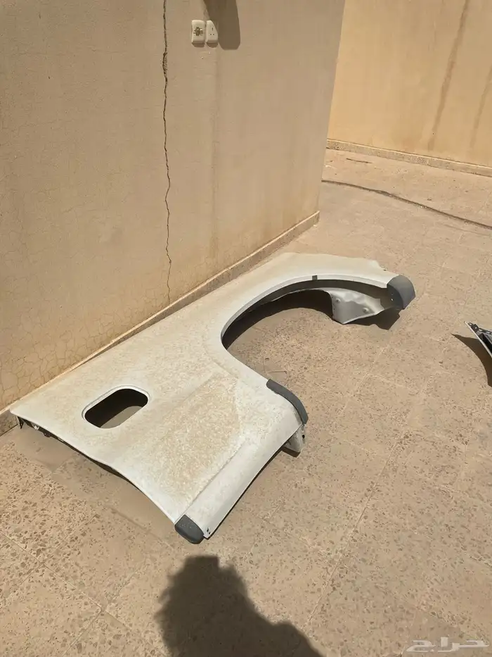 رفرف خلفي سيلفرادو تريل بوس 2025 0