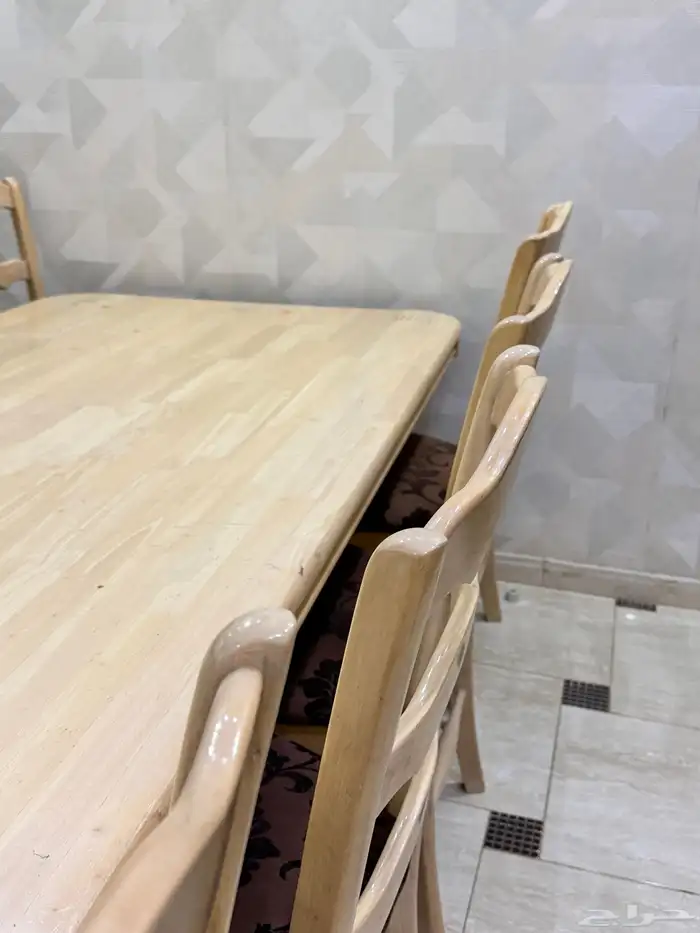 طاولة طعام ب8 كراسي 0