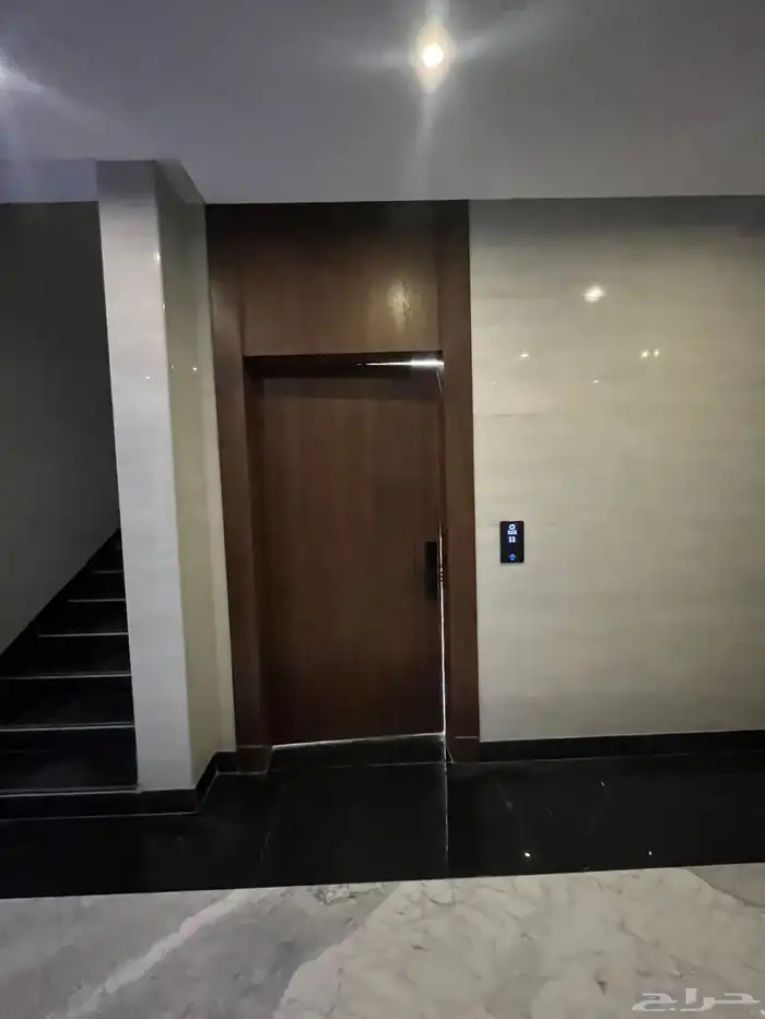 للإيجار شقة فاخرة حي النرجس 3