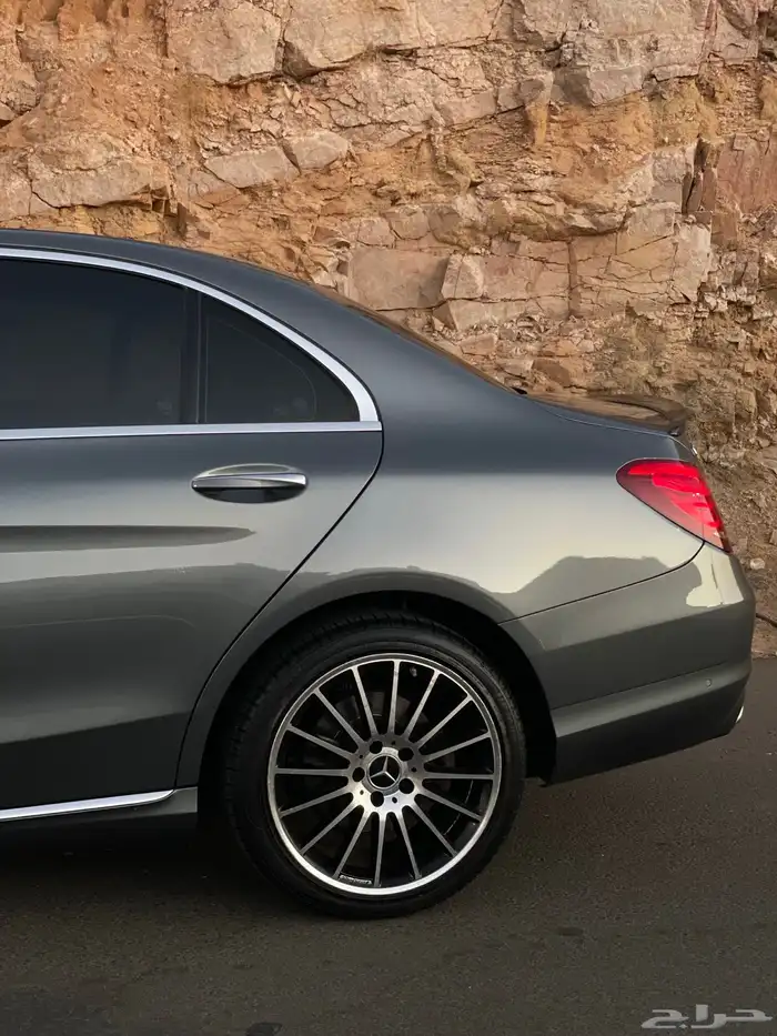 مرسيدس 2018 C220 2