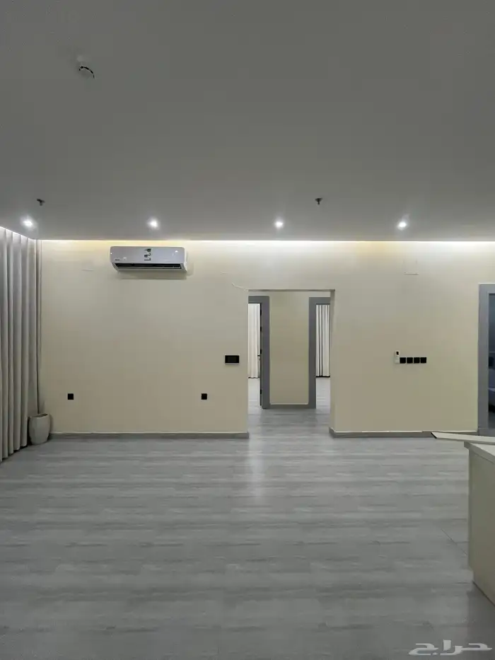 للإيجار شقة فاخرة حي النرجس 10