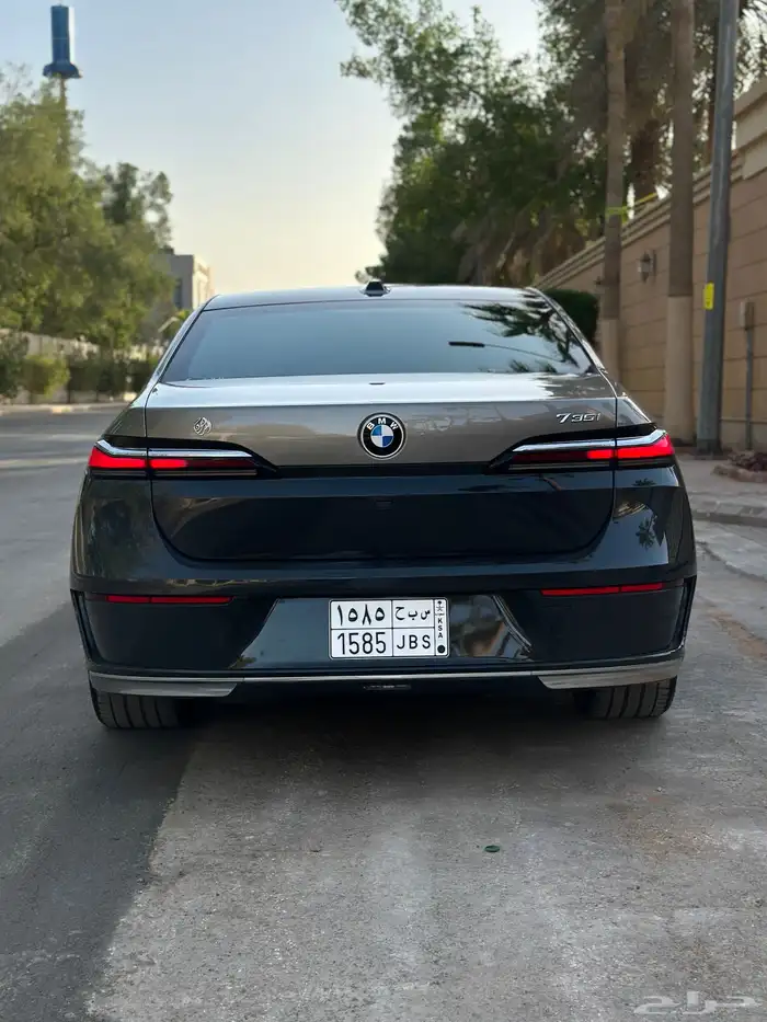 بي ام 735iL 2024 لونين ضمان وصيانه 24