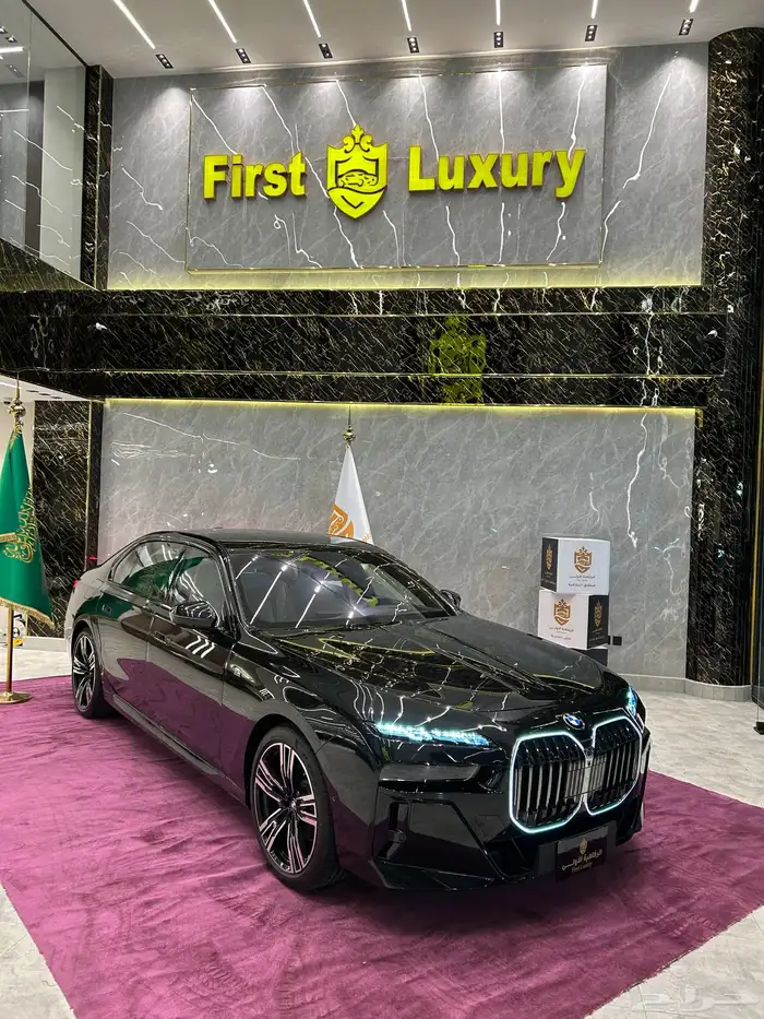 تأجير سيارات فارهة سيارات vip 6