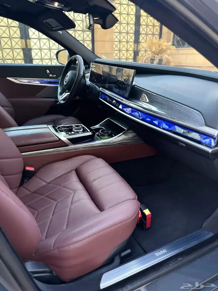 بي ام 735iL 2024 لونين ضمان وصيانه 44