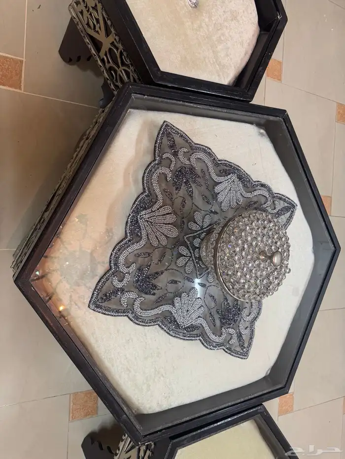 طقم كامل مع الشمعدانات 3