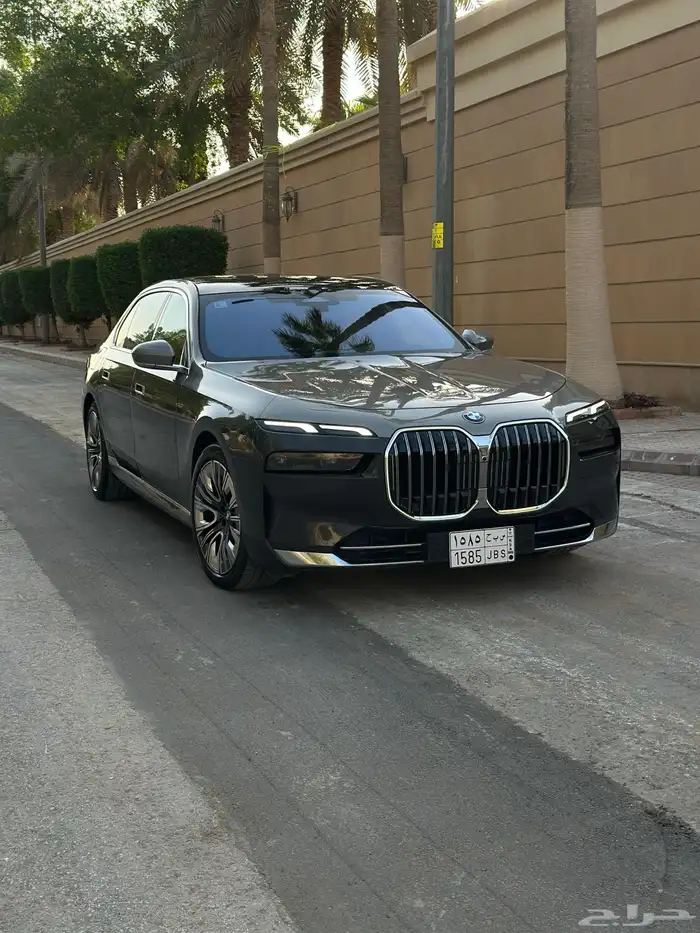 بي ام 735iL 2024 لونين ضمان وصيانه 30