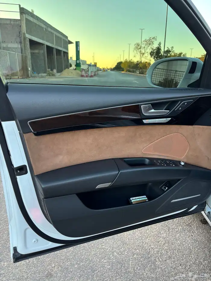 اودي A8L V8 2015 فل 11