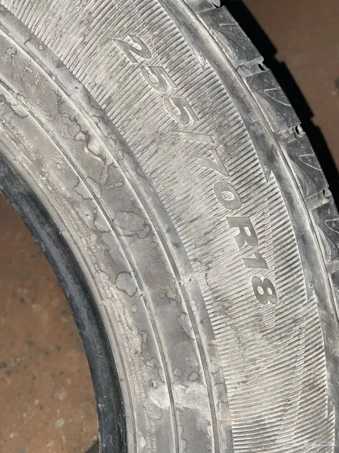 للبيع كفرات ROADSTONE 4