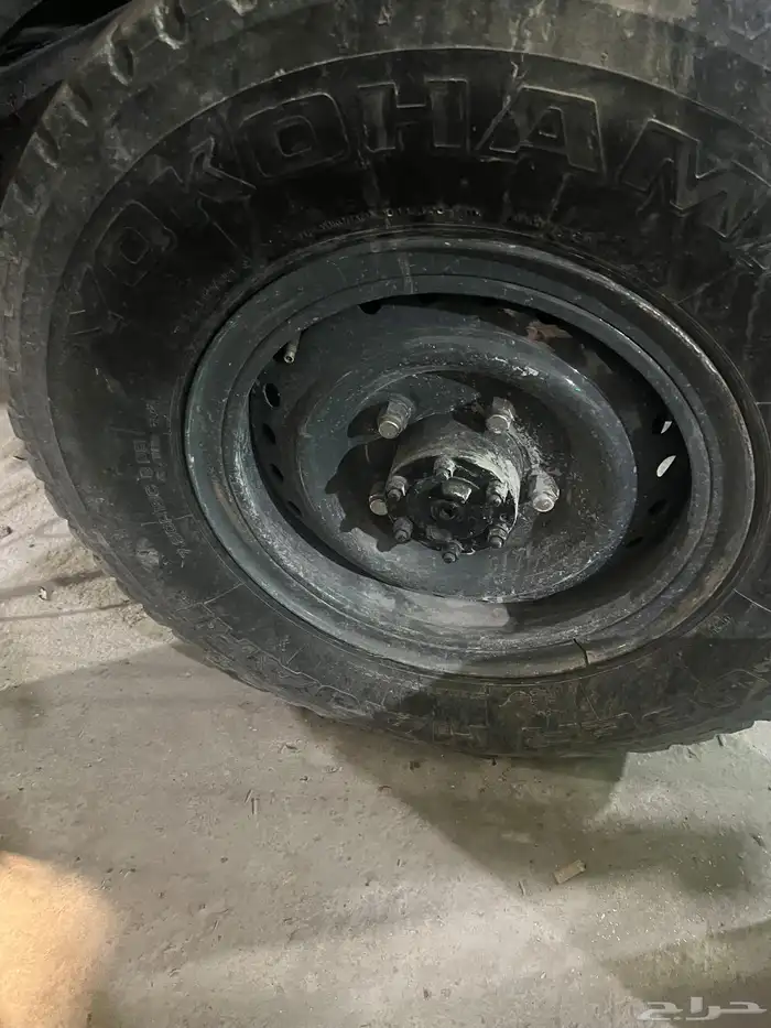 اربع جنوط جيب ربع شنبر نضيف مع سبير و حامل اسبير 1