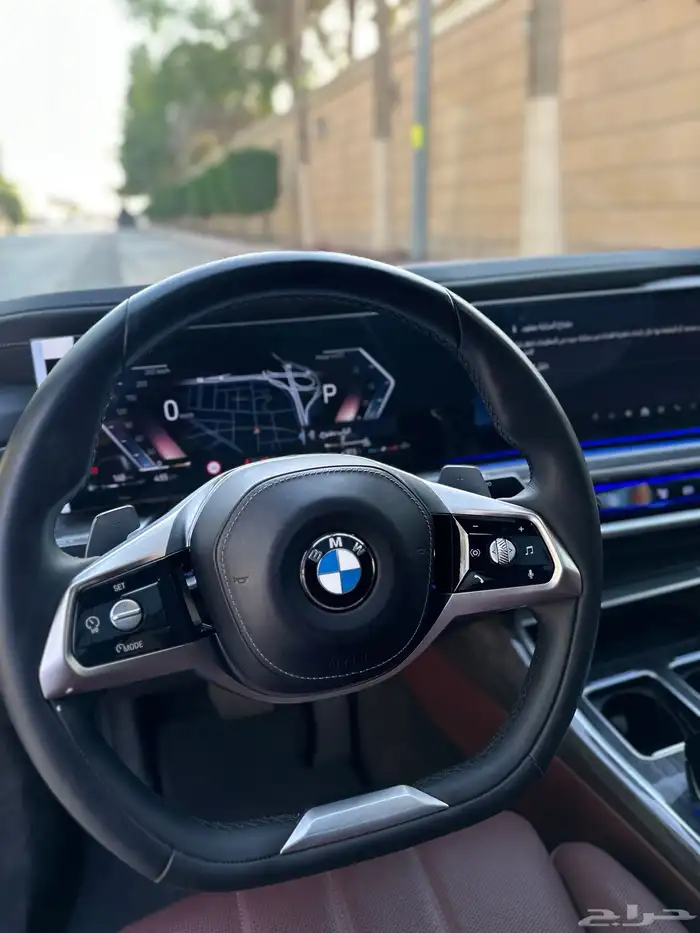 بي ام 735iL 2024 لونين ضمان وصيانه 33