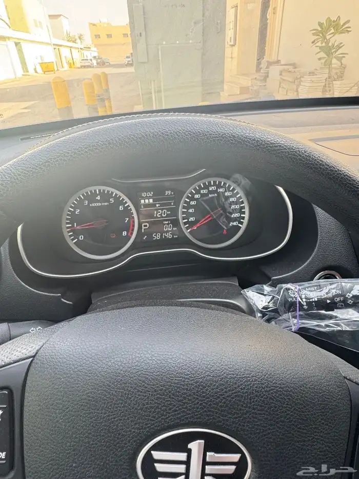 سيارة فاو FAW x40 نضيفه ممشى قليل 16
