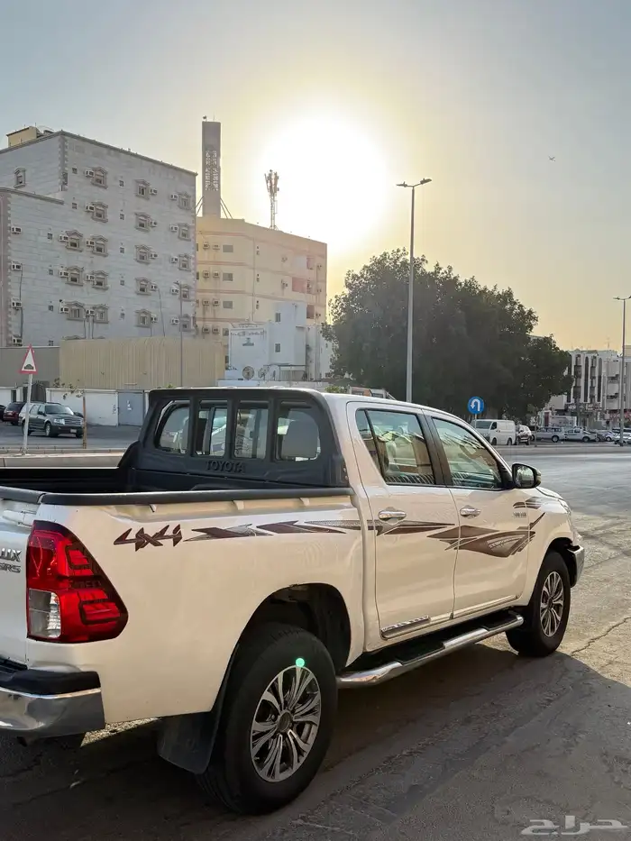 تويوتا هايلوكس 2019 S-GLX دبل قير تماتيك بصمة مالك اول 32