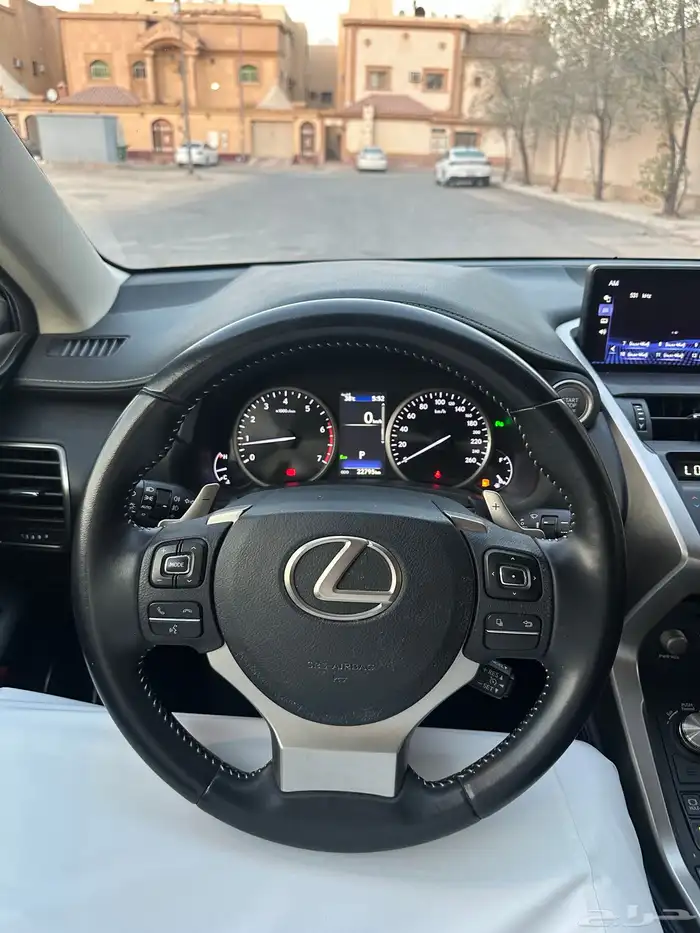 لكزس 2020 NX300 سعودي فل كامل اعلى فئة ( مخززن )ممشى قليل . 23