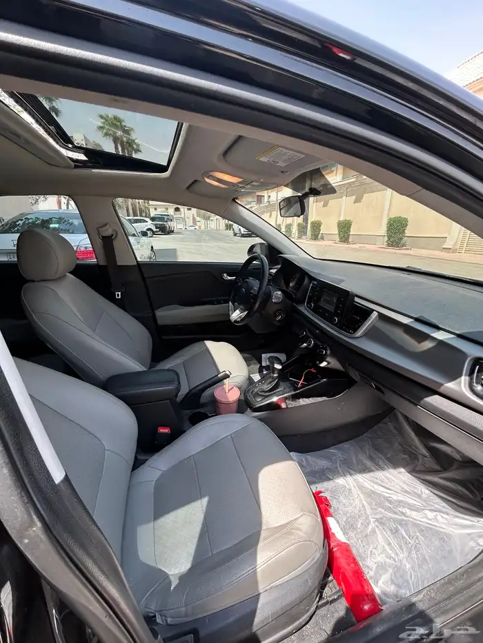 كيا ريو 2018 فل كامل فتحة سقف نظيفة kia rio 10