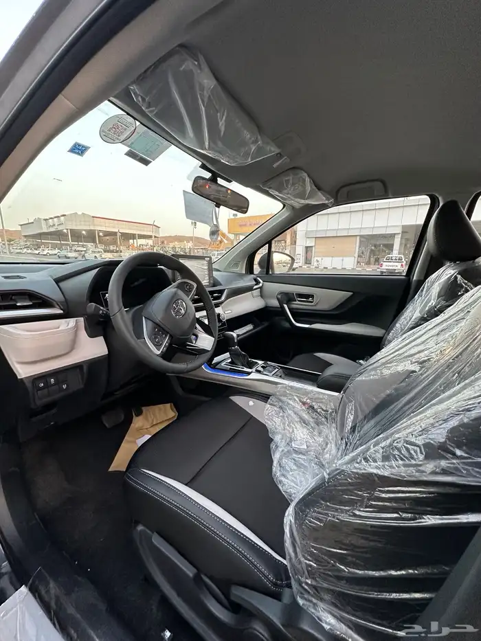 تويوتا فيلوز 4 سلندر العائلية موديل 2025 اقل سعر 5