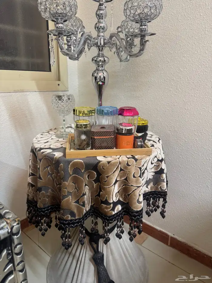 طقم كامل مع الشمعدانات 2