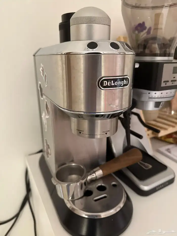 آلة قهوه وطاحونة 1