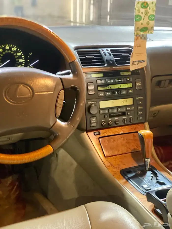 للبيع لكزيس LS400 موديل 2000 0