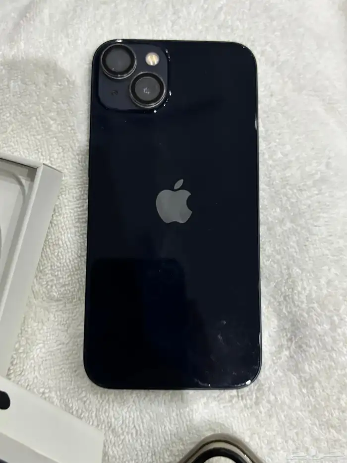 ايفون 13 العادي 3