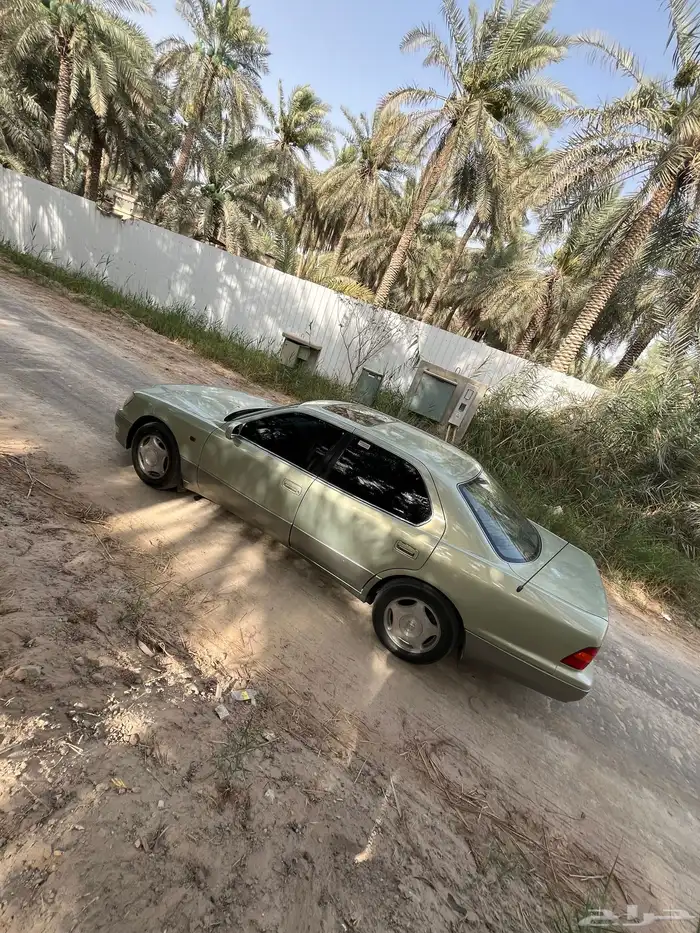 للبيع  لكزس 400 LS 11