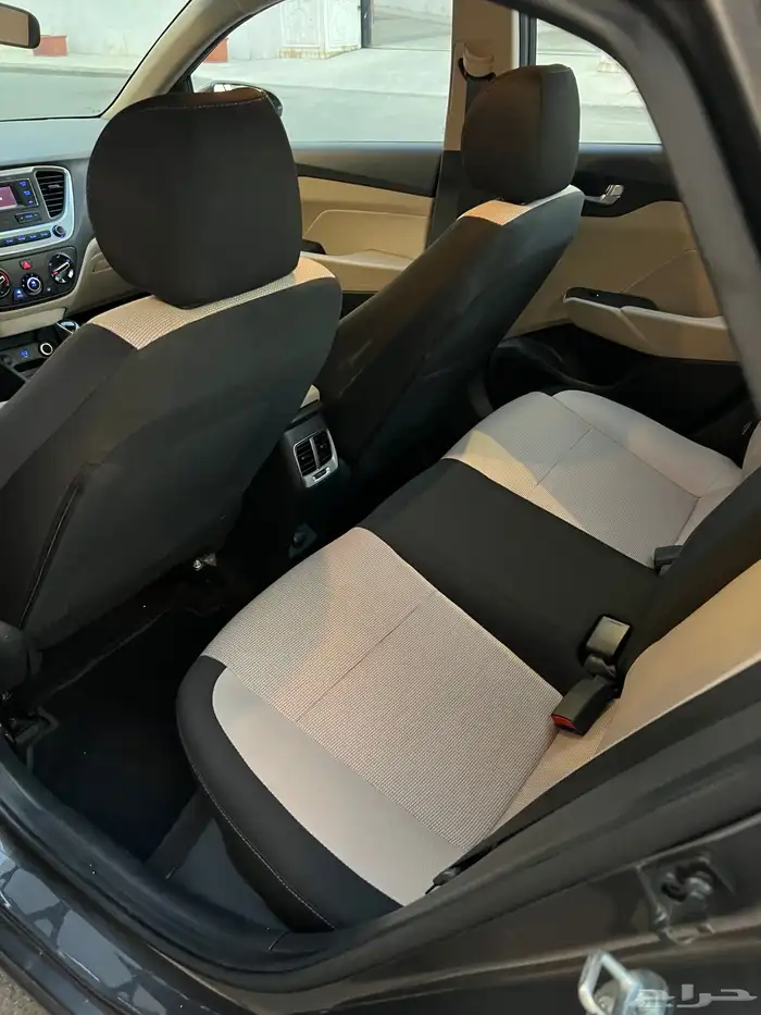 تم البيع الله يبارك للمشتري . 24