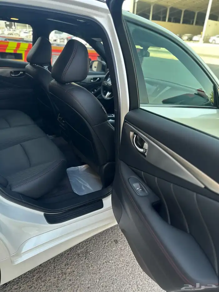 انفنتي Q50S رد سبورت 2024 34