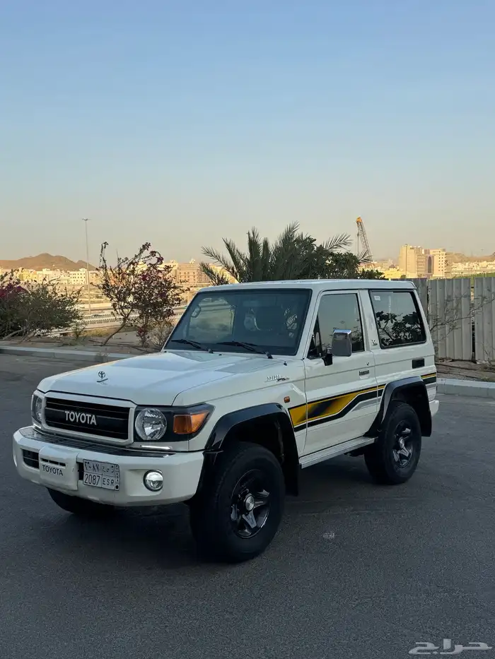 جيب ربع 2022 سبعين عام مخزن 0