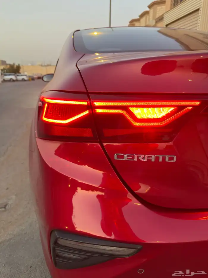 كيا سيراتو نص فل2019 وكاله من الصدام لصدام 8