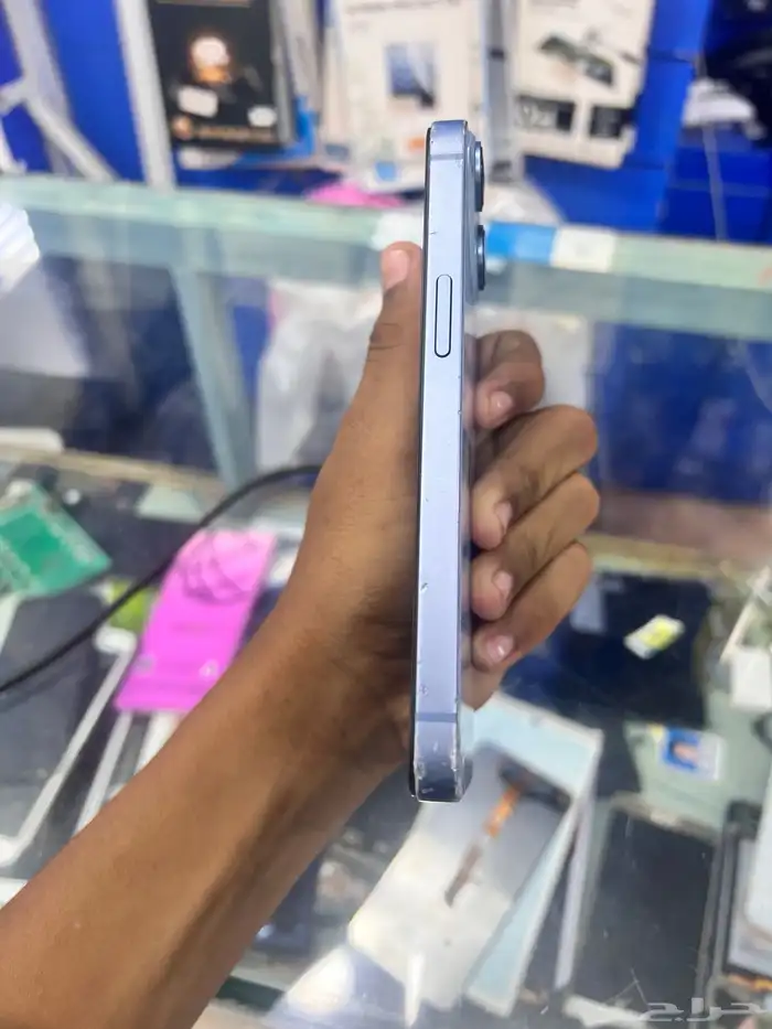 ايفون 14 256 قيقا 4