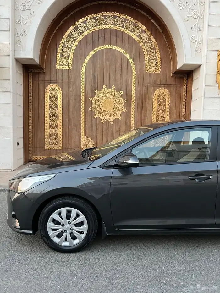 تم البيع الله يبارك للمشتري . 2