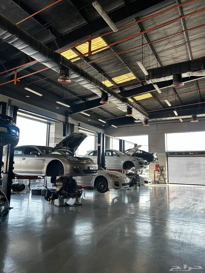 فحص وبرمجة وصيانه وقطع الغيار سيارة بورش 1