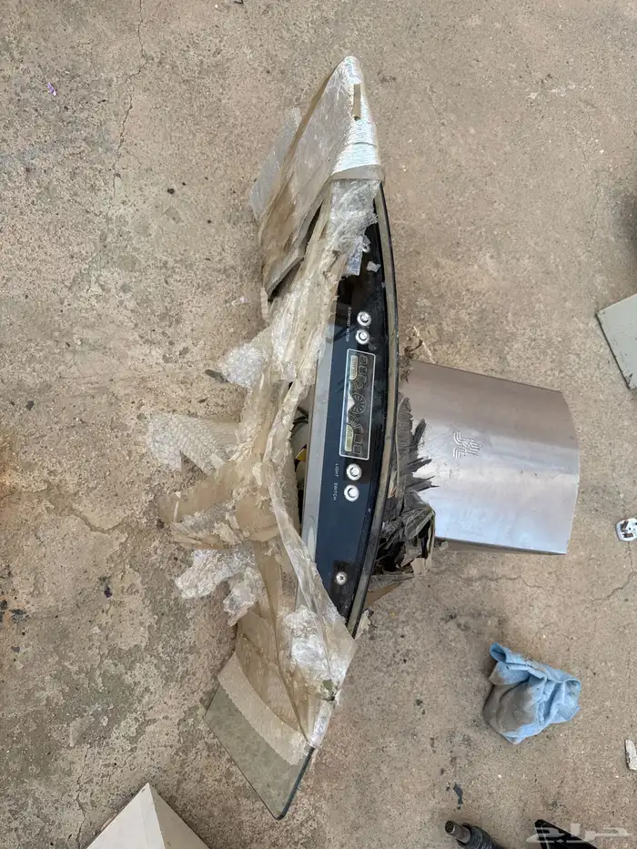 شفاط قز مطبخ نضيف بقراطيسه بس ناقصه فلتر 1