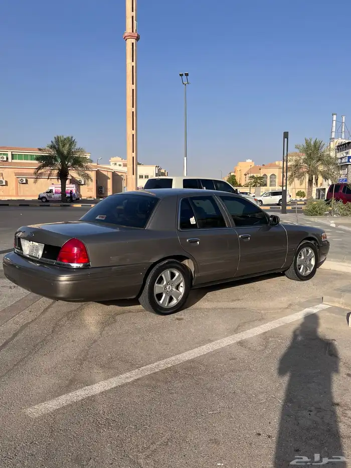 فورد فكتوريا 2006 2