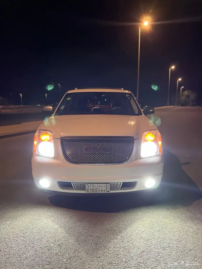 GMC يوكن دينالي 2009 13