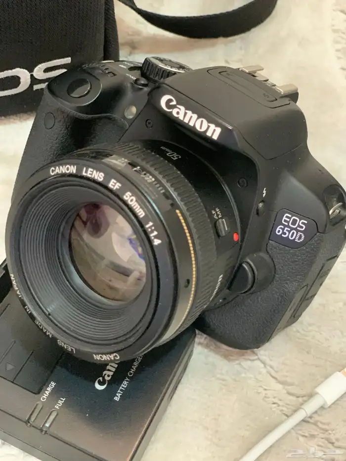 كاميرا كانون 650D 1