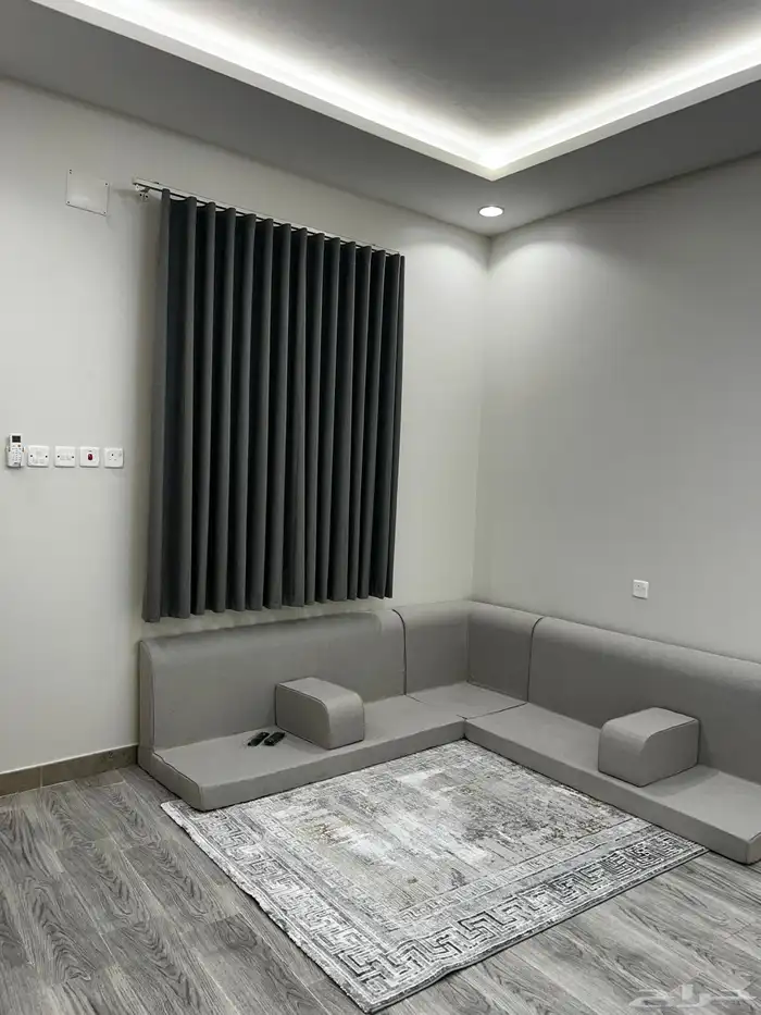 غرف عزاب فاخرة للإيجار 2
