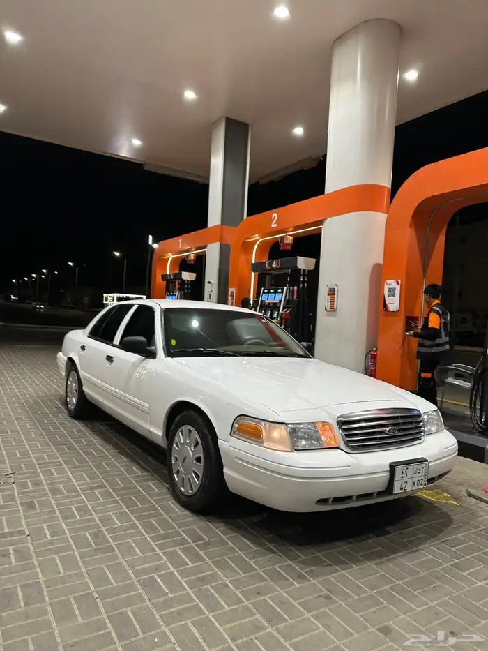 فورد 2011 حكومي بوليسي 4