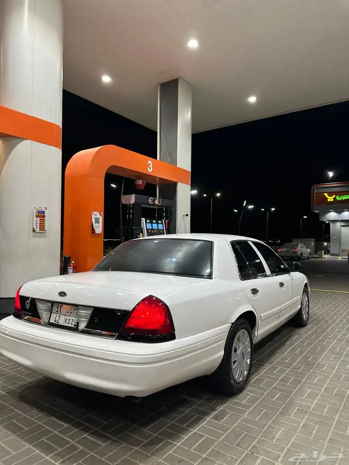 فورد 2011 حكومي بوليسي 10