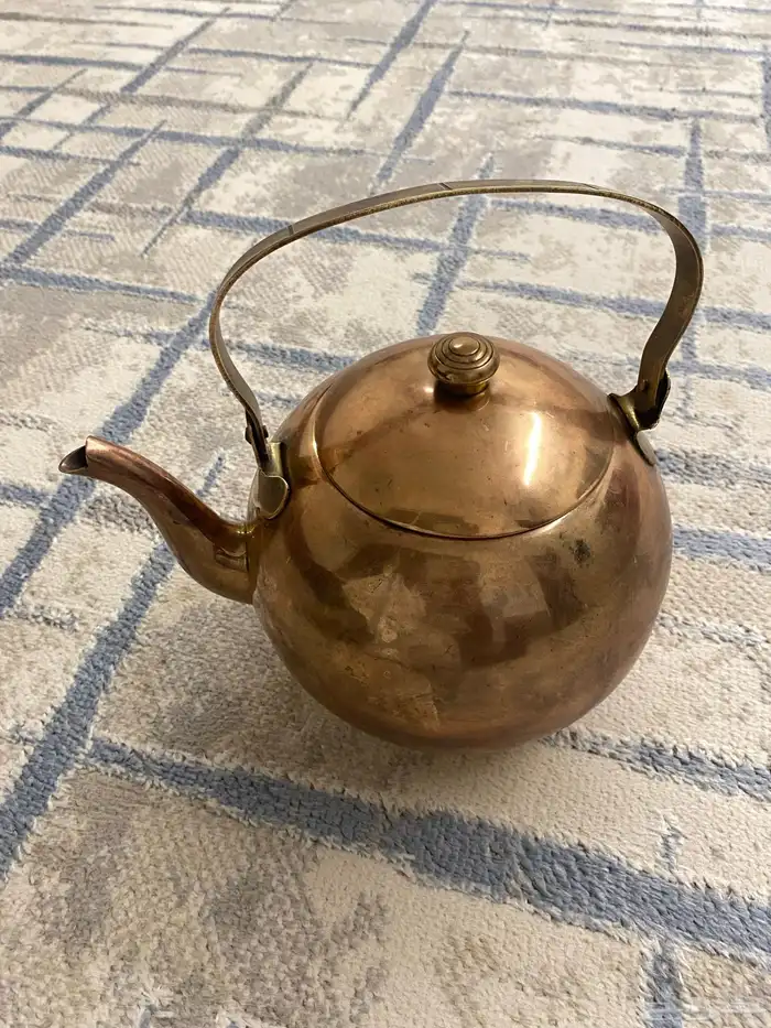 إبريق نحاس هندي 0