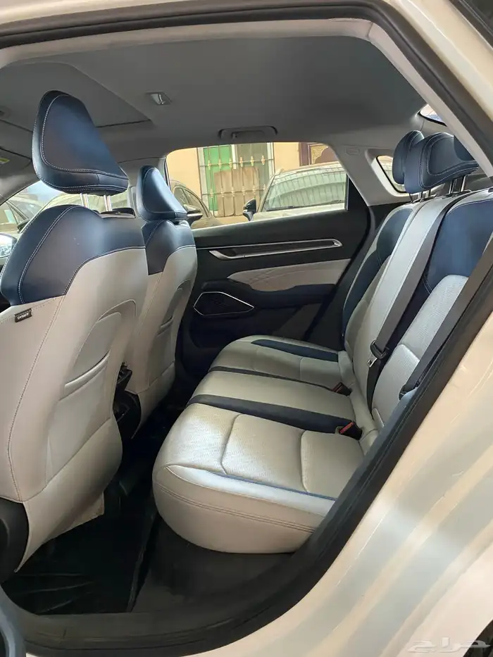 جيلي امجراند 2023فل كامل 6