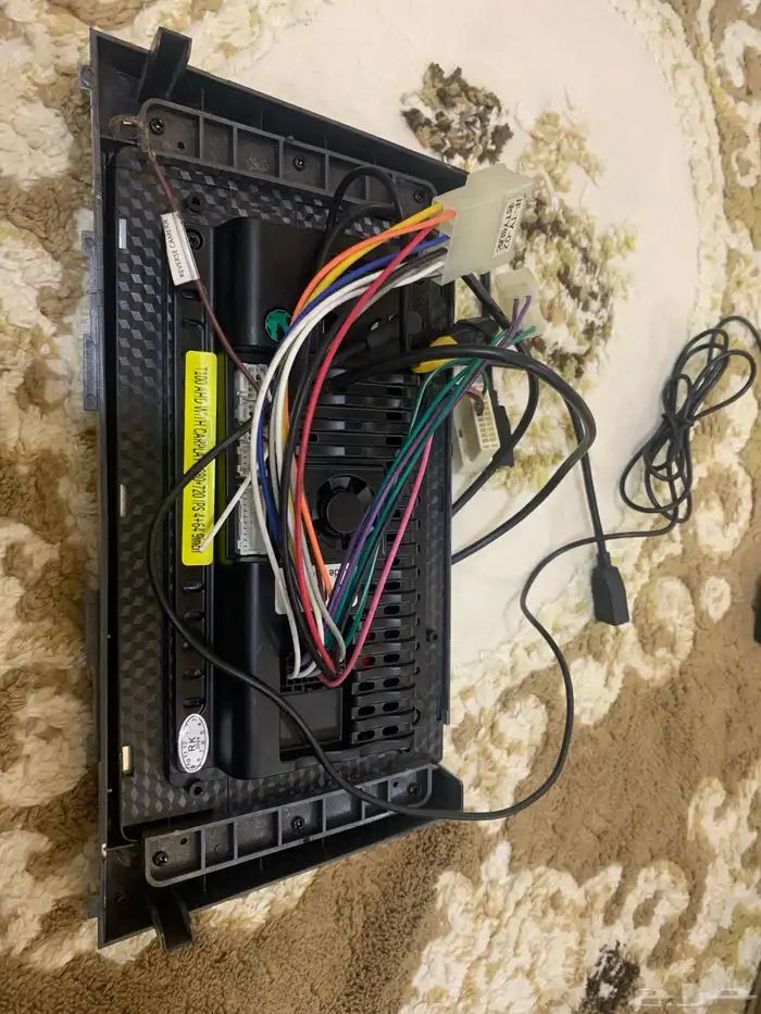 شاشة كامري 2011 فيها معلومات كويسة منها اليوتيوب نضيفها 0