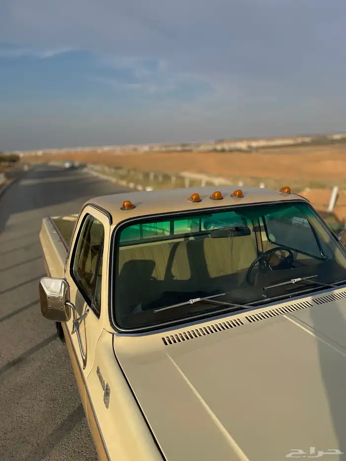 للبيع شفر موديل 77 محرك 6 لتر 8 سلندر 5