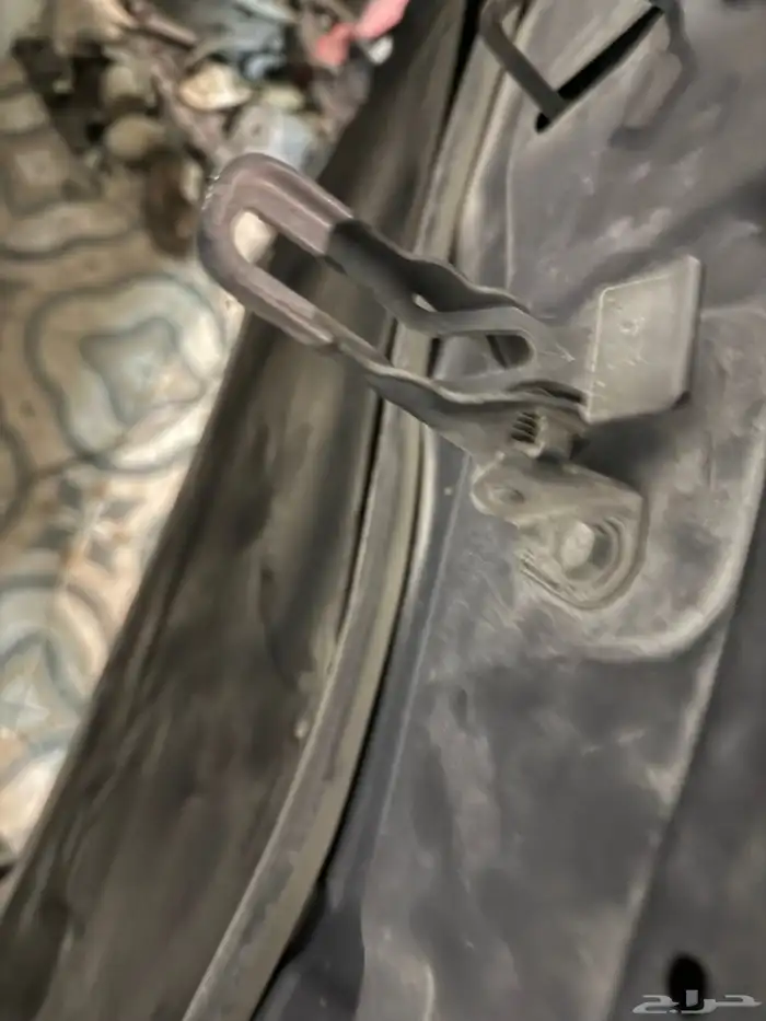 للبيع كبوت لكزس Es350 يركب من مديل 2007 إلى 2012 2