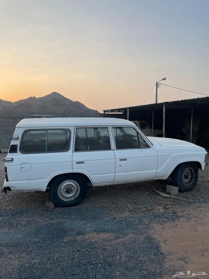قطع غيار جيب صالون من 80 الى 89 6