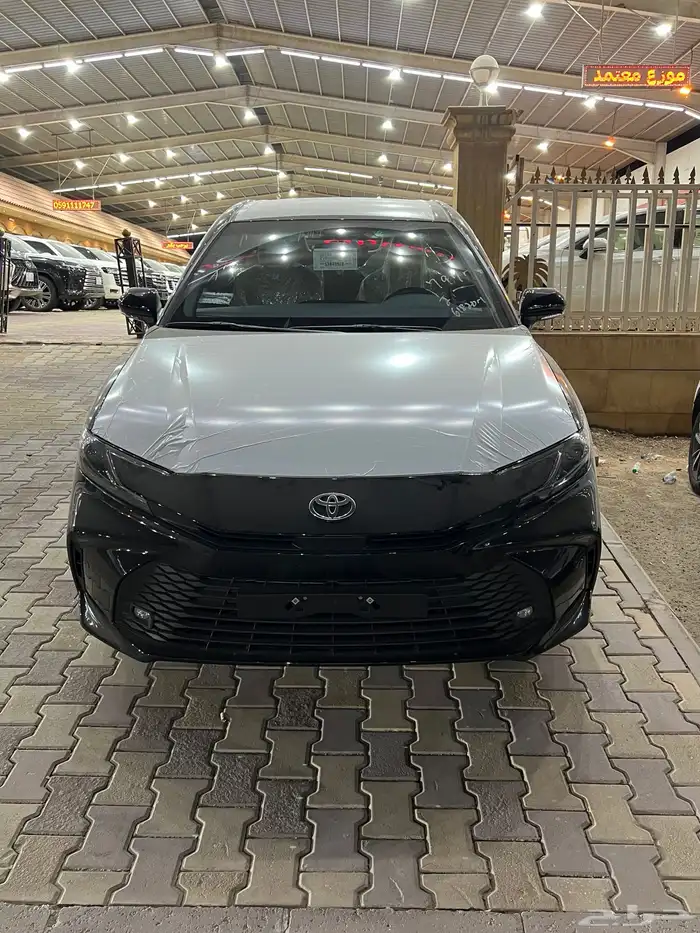 كامري E اسود بنزين 2025 عرض خاص 116 2