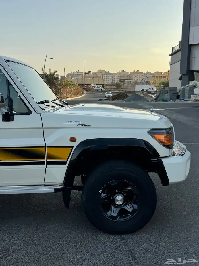 جيب ربع 2022 سبعين عام مخزن 3