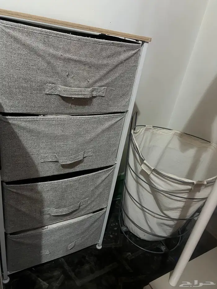 اكسسوارات غرفة وحدة ادراج وكرسي شكل فيل وسلة قماشية 1