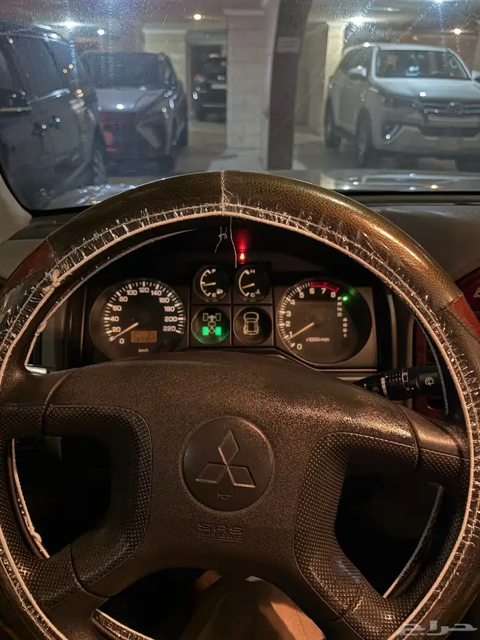 متسوبيشي باجيرو 2004 13