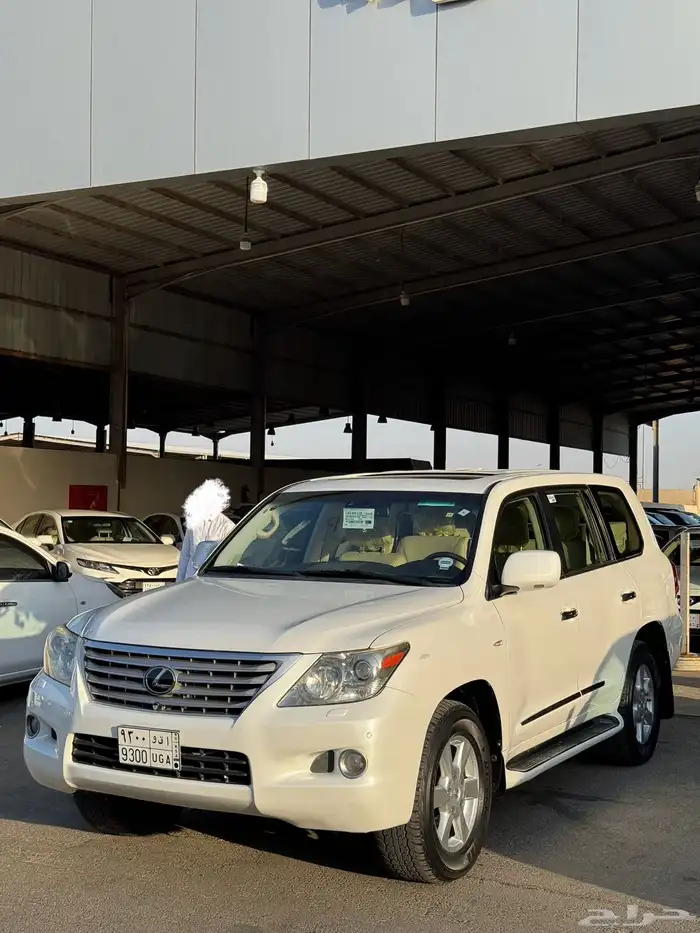 لكزس جيب Lx570 2009 23