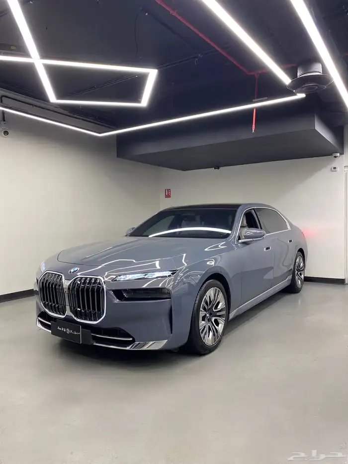 بي ام دبليو 735i 0